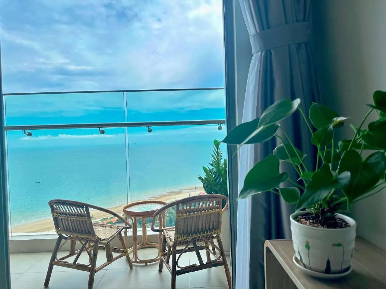 Apartment The Song Vung Tau Near Beach