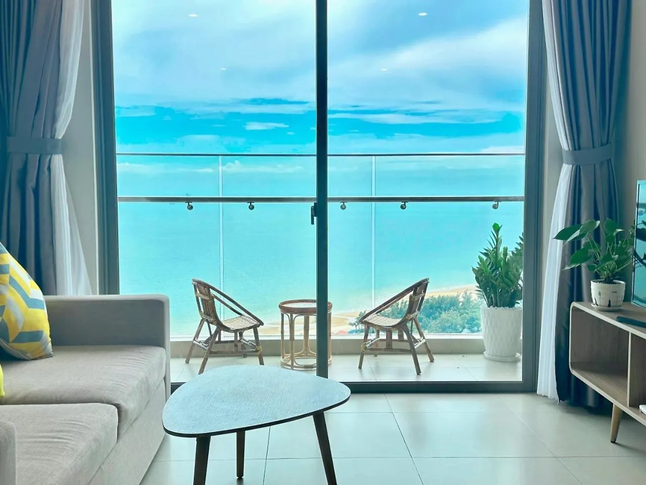 Apartment The Song Vung Tau Near Beach